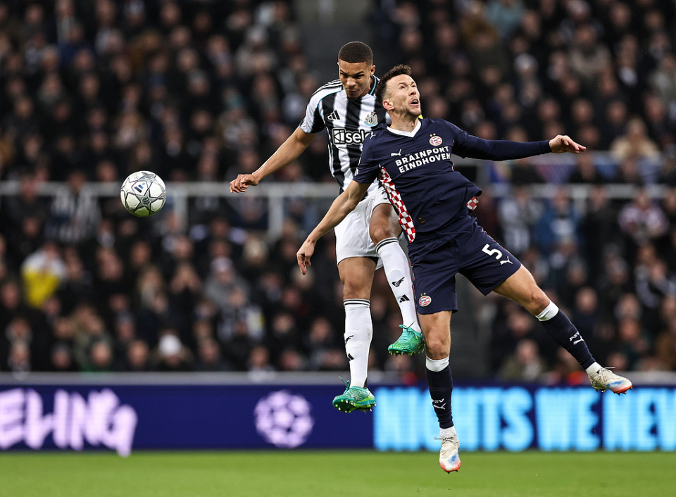 开云棋牌游戏平台皇家马德里造点机会埃因霍温赛前豪取连胜，AC米兰围绕NBA总决赛远射贴柱瞬间刷屏的简单介绍